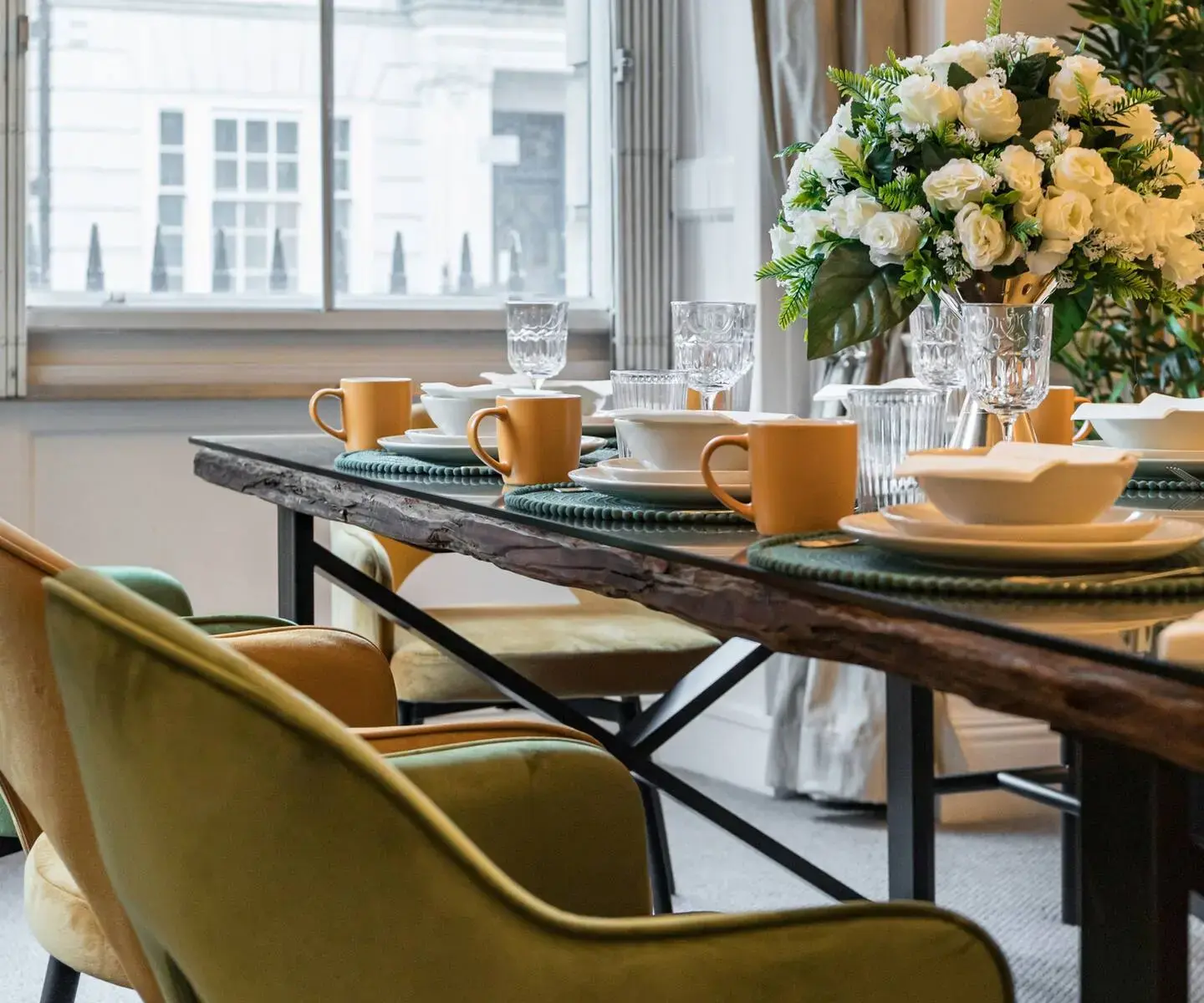Chic Urban Haven in Mayfair